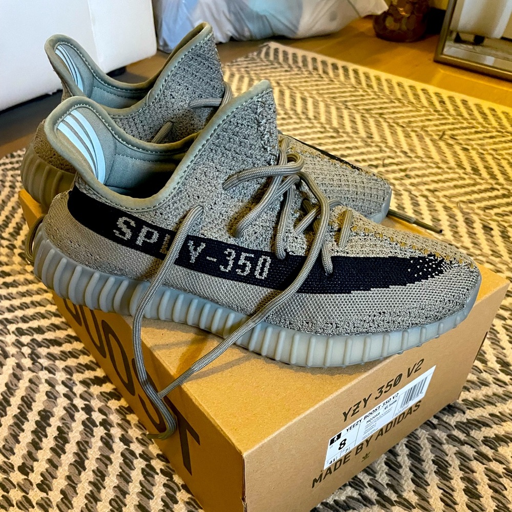 Brand New Yeezy Boost 350. Unworn with Box. Unisex